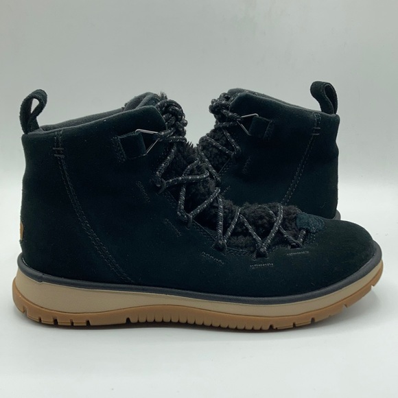 UGG Shoes - UGG Women's Lakeside Black Ankle Suede Ankle Lace-up Boot